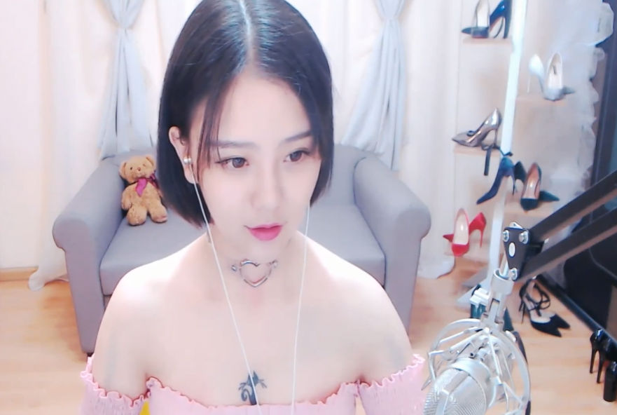 熊猫tv林满满 早期聊天直播切片 -[林满满]