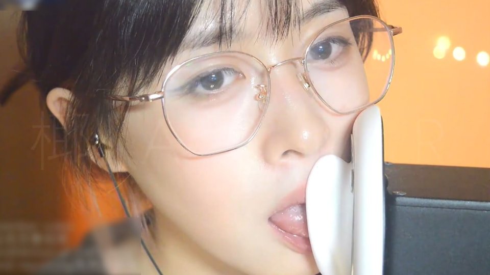 其实是椰子啦 价值140元舰长vip福利v210-[其实是椰子啦]544M/29分钟]