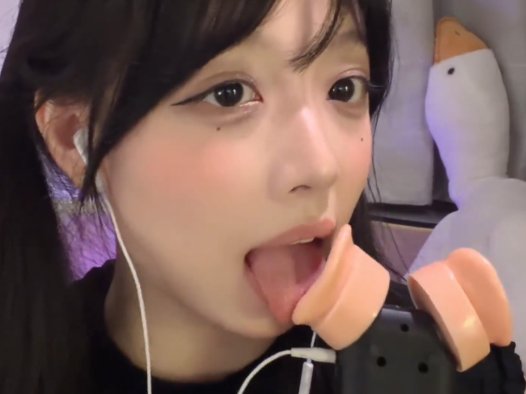 小鸟大王双马尾单独微剧情舔耳1V