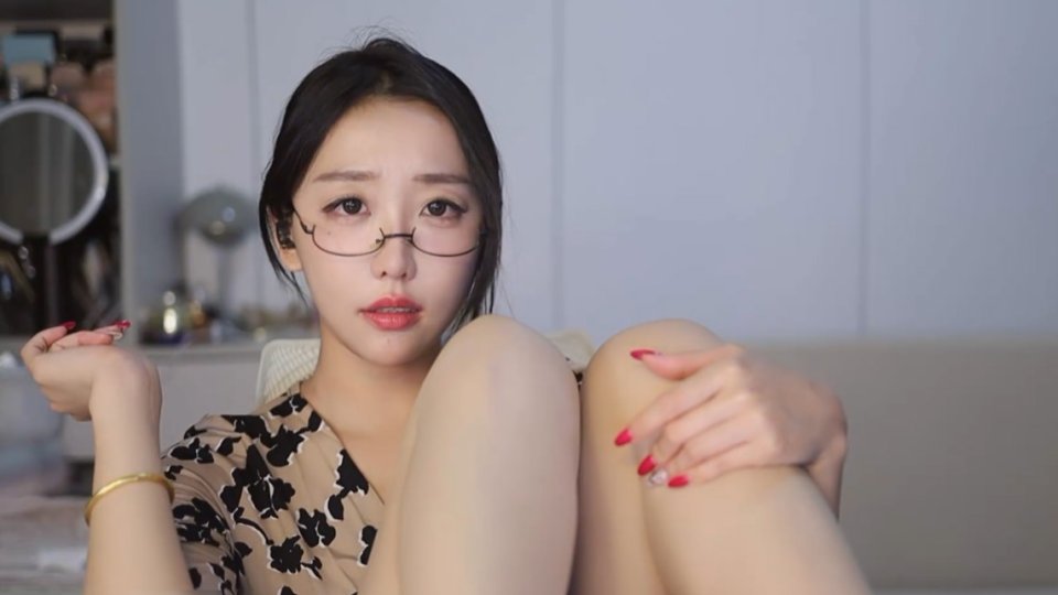 酥酥学姐剧情女导员